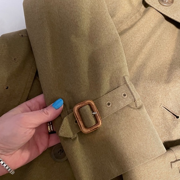 Burberry Trench Coat - Picture 9 of 10